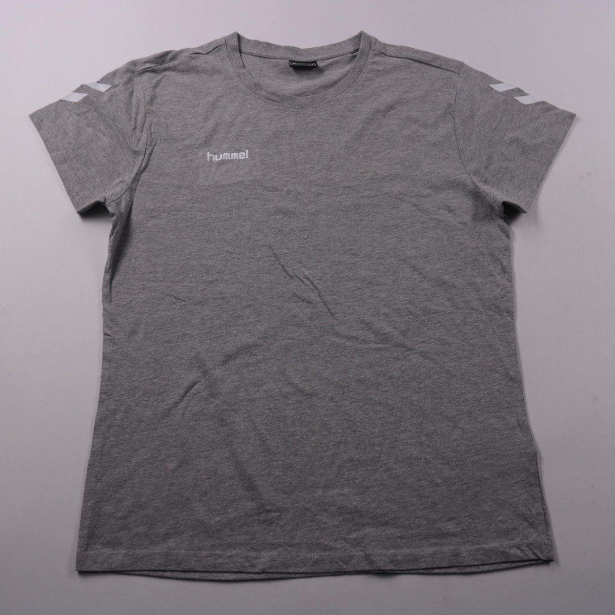 футболка Hummel