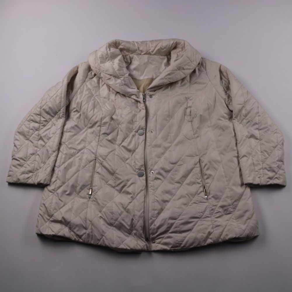 куртка не указано