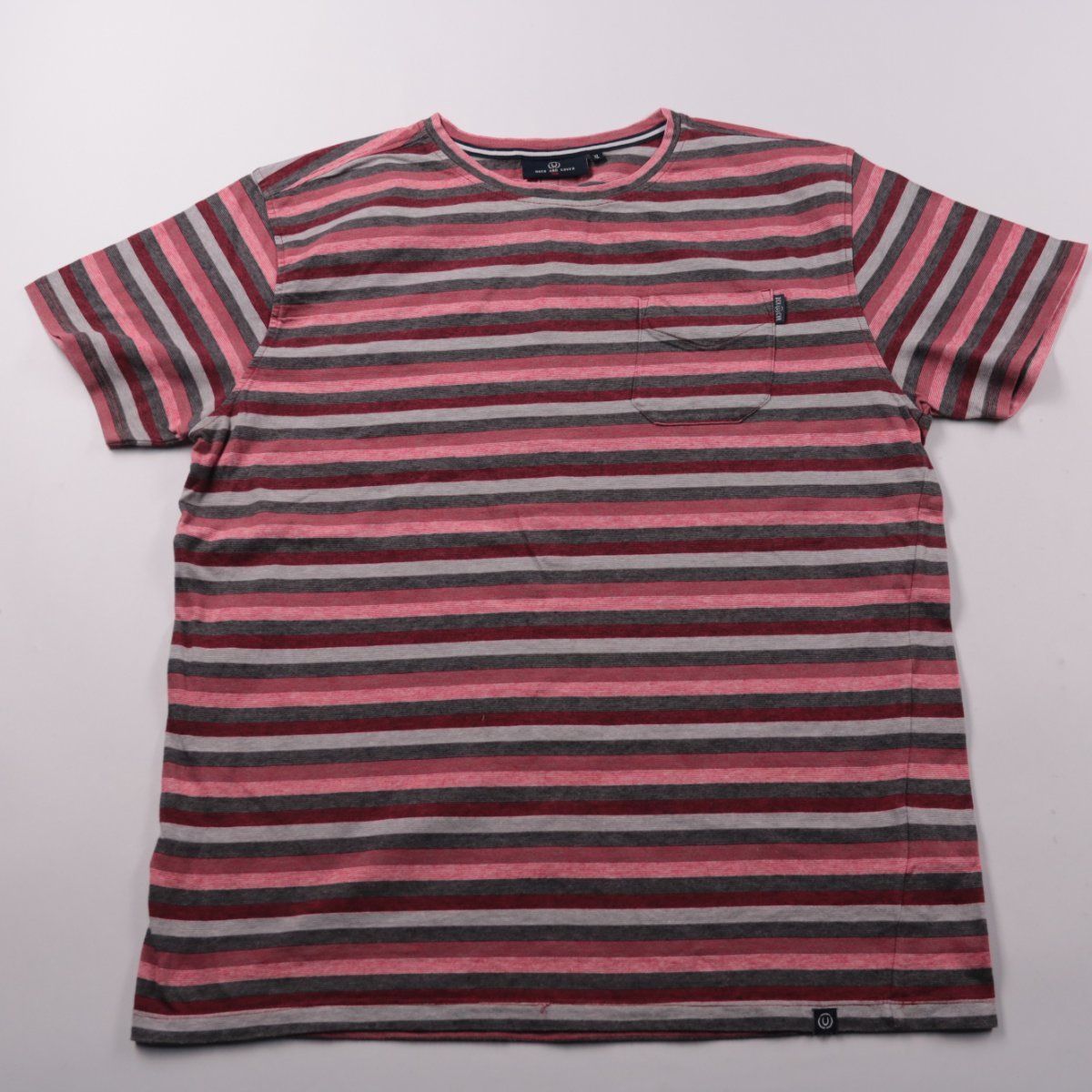 футболка Duck and Cover