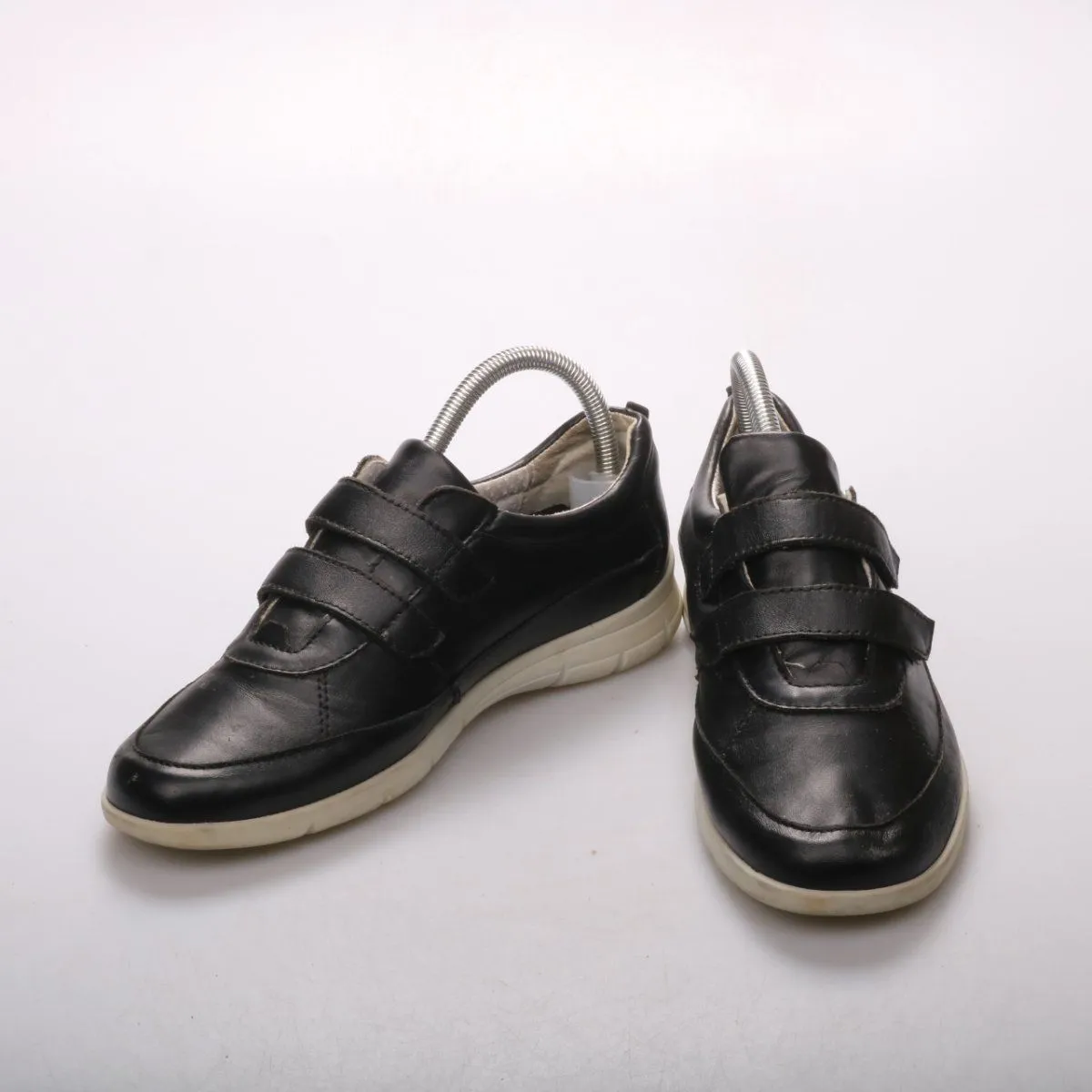 кроссовки U-Power